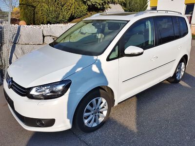 360° Außenansicht Volkswagen Touran      Sky 1,6 BMT TDI DSG  