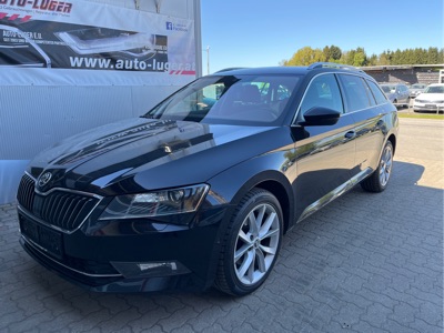 360° Außenansicht Skoda Superb Combi      Style 4x4 2.0 TDI  