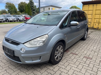 360° Außenansicht Ford S-MAX      Trend 2.0 TDCi DPF  