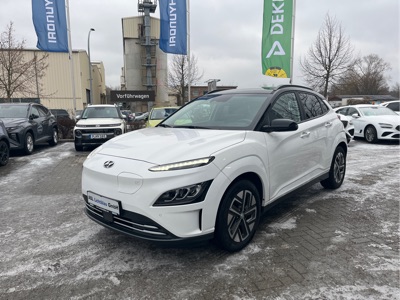 360° Außenansicht Hyundai KONA      Elektro (150kW) TREND Navigations-& Assistenz-Paket, Dach-Lackierung  