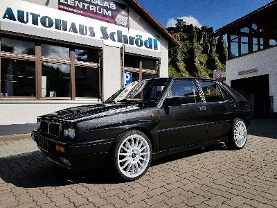 360° Außenansicht Lancia Delta      Alfa HF Integrale  