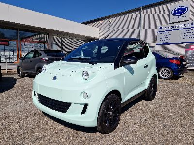 360° Außenansicht Aixam eMinauto Chic      Fahren ab 15 Jahren  