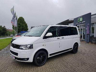360° Außenansicht Volkswagen T5 Multivan      2.0 TDI Edition 25 7-SITZER+NAVIGATION RNS 510 DAB+KLIMAAUTOMATIK+AHK ABNEHMBAR+PDC VORNE / HINTEN+BI-XENON  