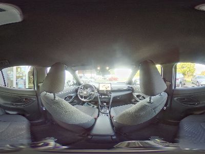 360° Innenansicht Toyota Yaris Cross      1.5 VVT-iE Hybrid Team Deutschland AWD ALLRAD+KLIMAAUTOMATIK+KAMERA+TEMPOMAT ACC+SITZHEIZUNG+ALU 17