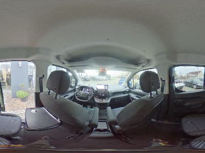 360° Innenansicht Fiat Doblò      1.5 Blue HDi L2 Kombi 7-SITZER LANGER RADSTAND! AUTOMATIK-GETRIEBE ! 2x SCHIEBETÜREN + KOMFORT / TECH-PAKET KLIMAAUTMATIK WINTERPAKET +LENKRADHEIZUNG+BEHEIZBARE FRONTSCHEIBE +PDC VORNE UND HINTEN KAMERA  