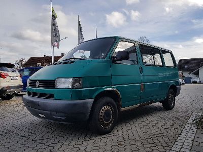 360° Außenansicht Volkswagen T4 Multivan      2.4 D Syncro ALLRAD ! 3-Sitzer + AHK Ausstellfenster Schiebetüre rechts Fahrbereit  