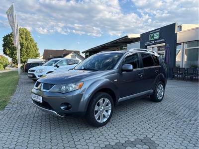 360° Außenansicht Mitsubishi Outlander      2.2 DI-D Instyle ALLRAD 7-SITZER ! ANHÄNGERKUPPLUNG + KLIMAAUTOMATIK TEMPOMAT SITZHEIZUNG SCHIEBEDACH GLAS ALUFELGENG 18
