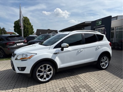 360° Außenansicht Ford Kuga      2.0 TDCi DPF Titanium 4x4 Allrad+ Anhängerkupplung + PDC vorne / hinten Sitzheizung Alufelgen 8x19 Sportsitze  