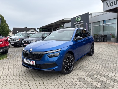 360° Außenansicht Skoda Kamiq      Monte Carlo 1.0 TSI 7-GANG-DSG-ANHÄNGERKUPPLUNG SCHWENKBAR + PDC VORNE / HINTEN+RÜCKFAHRKAMERA+KLMAAUTOMATIK+PANODACH+ALU 18