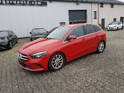 Mercedes-Benz B-Klasse B 200 d Automatik LED Scheinwerfer EASY Pack Media Display Anhängerkupplung 